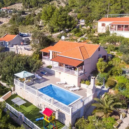 Seaside Family Friendly House With A Swimming Pool Karbuni, Korcula - 14776 Prizba