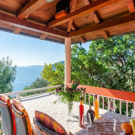Seaside Family Friendly House With A Swimming Pool Karbuni, Korcula - 14776 Casa de Férias Prizba