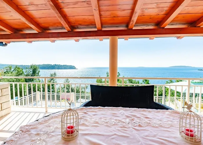 Seaside Family Friendly House With A Swimming Pool Karbuni, Korcula - 14776