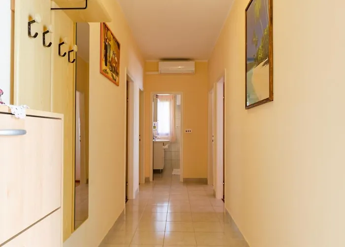 Seaside Family Friendly House With A Swimming Pool Karbuni, Korcula - 14776 Дом отдыха *