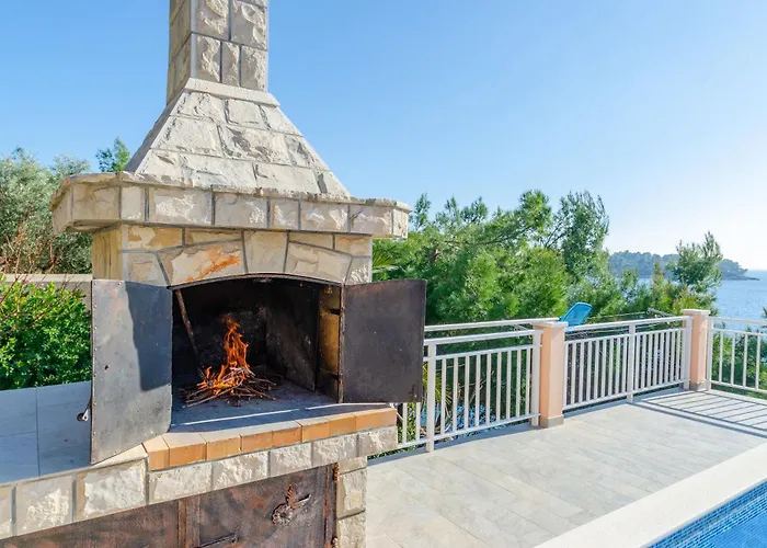 Дом отдыха Seaside Family Friendly House With A Swimming Pool Karbuni, Korcula - 14776