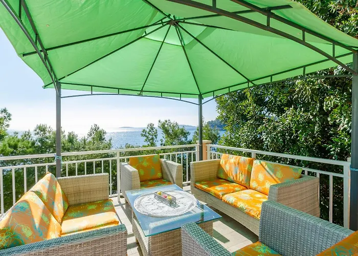 Seaside Family Friendly House With A Swimming Pool Karbuni, Korcula - 14776 Дом отдыха Прижба
