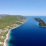 Seaside Family Friendly House With A Swimming Pool Karbuni, Korcula - 14776 Holiday home *